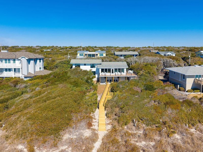 Pine Knoll Shores Oceanfront - photo 9 of 18